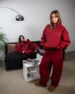 CRYSTALAND BURGUNDY SWEATPANTS - obrazek 2