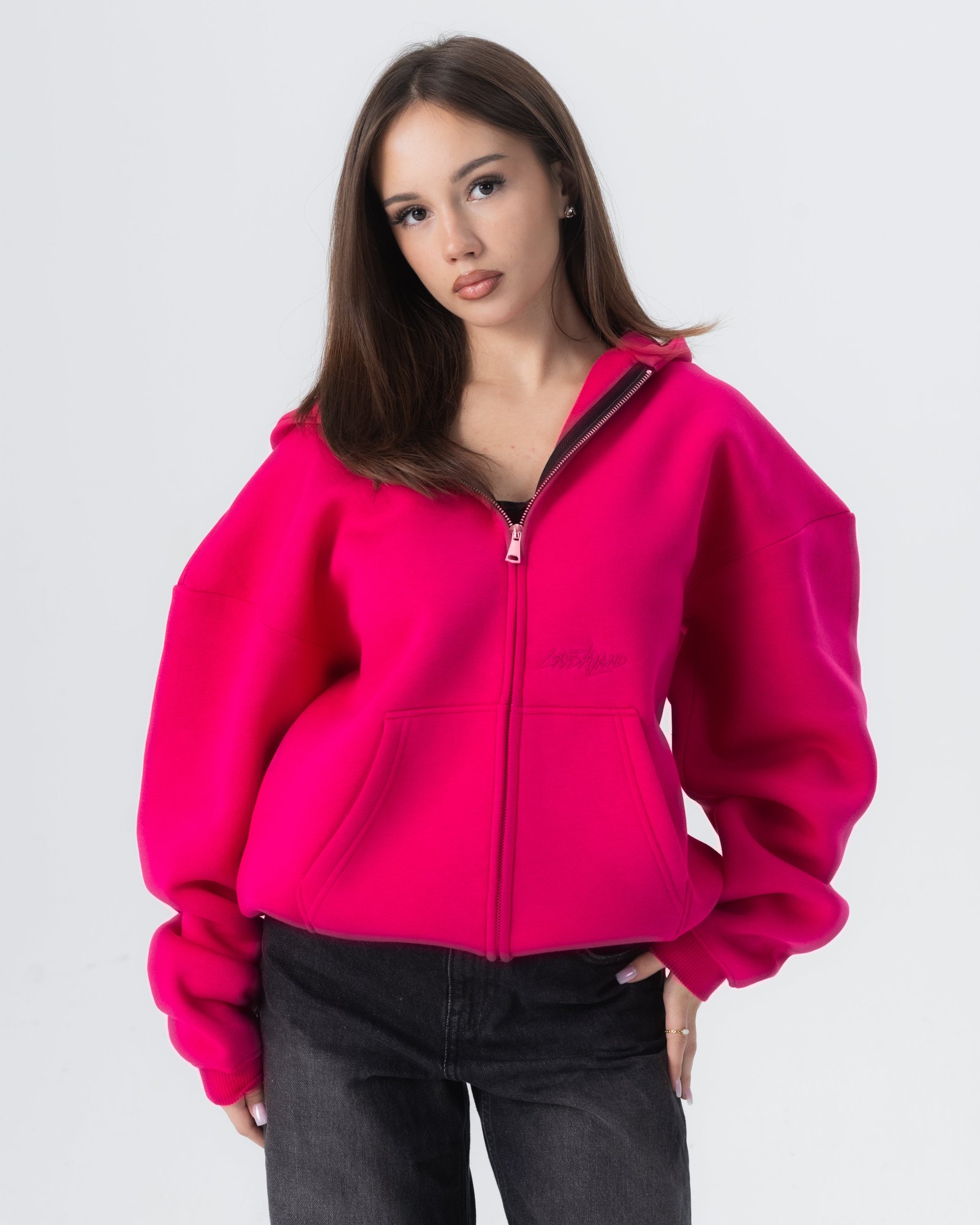 Crystaland_export-125_074ad217-4b7f-471f-bf13-8cbbc0c78406 CRYSTALAND ESSENTIAL HOT PINK ZIP HOODIE - obrazek 1