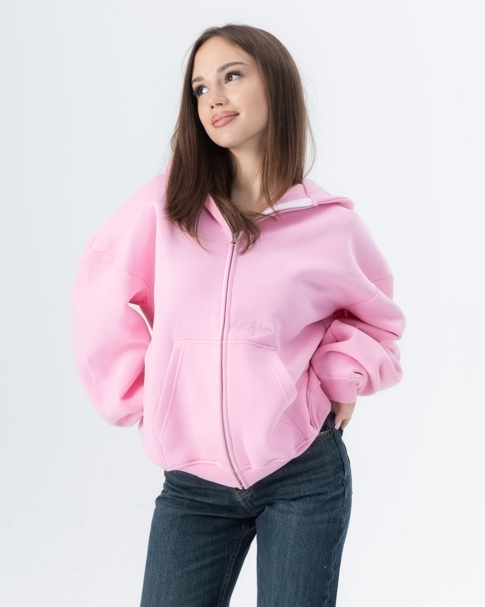 Crystaland_export-161_0b851ece-a65a-4a24-8644-e68cffbd131a CRYSTALAND ESSENTIAL BABY PINK ZIP HOODIE - obrazek 1