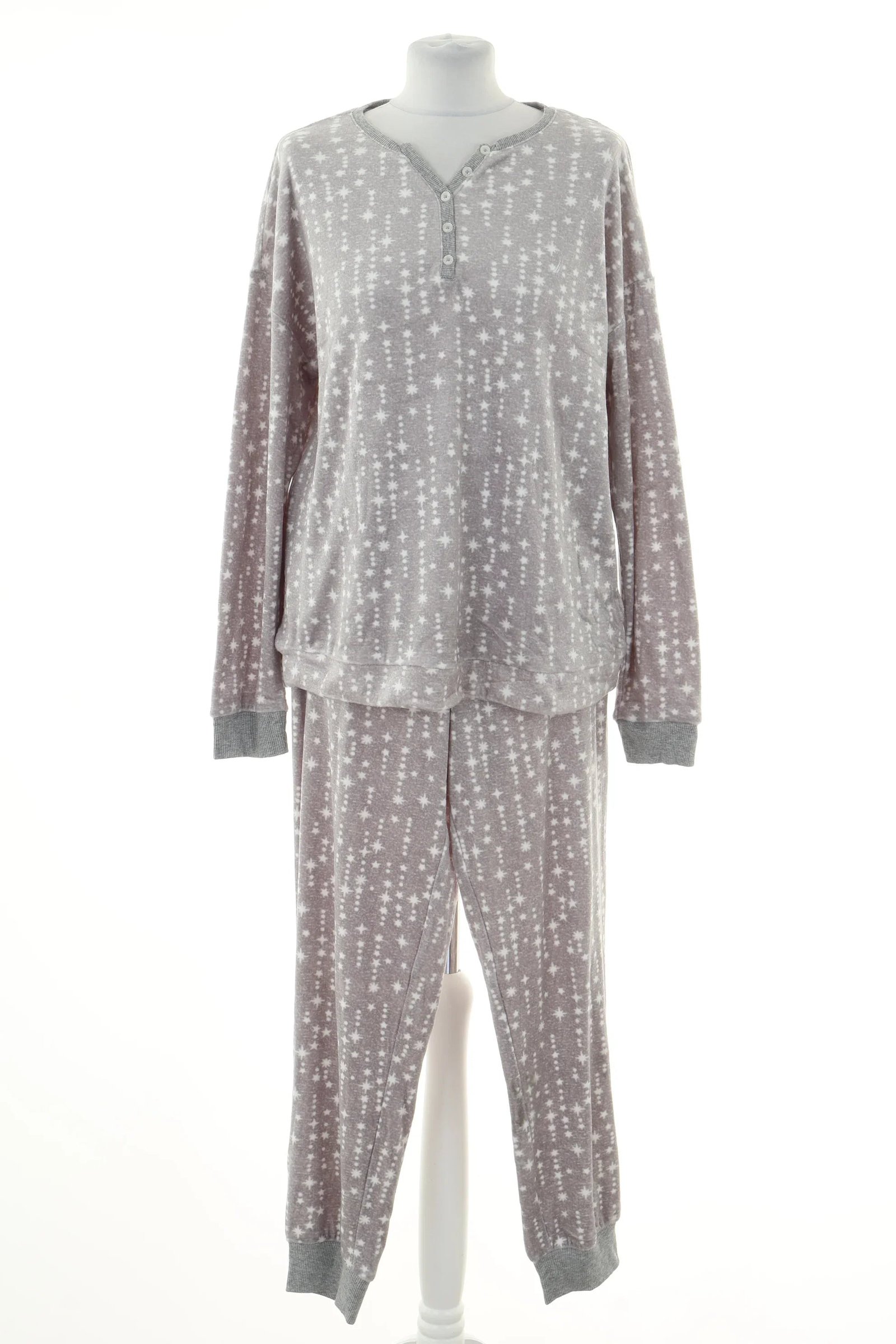 IMG_0023_1_21f0de1e-5578-4d4f-94e5-748b0a727cc6 Komplet szary świąteczny - obrazek 1