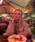 CRYSTALAND SILVER GREY ZIP UP HOODIE - obrazek 2